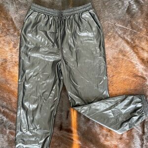 Zara Black Track Pants with Elastic Waistband and Tapered Ankles